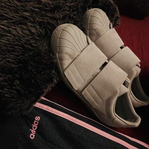 Adidas sneakers - Picture 3 of 5